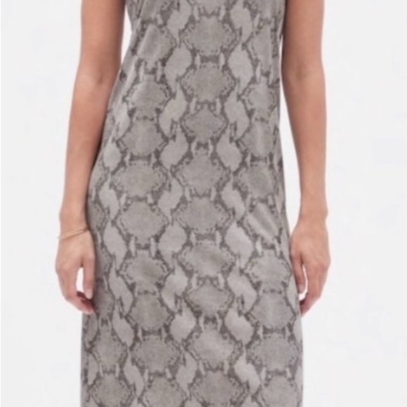 Banana Republic Gray Sheath Midi Dress with Crew Neck - Picture 8 of 9